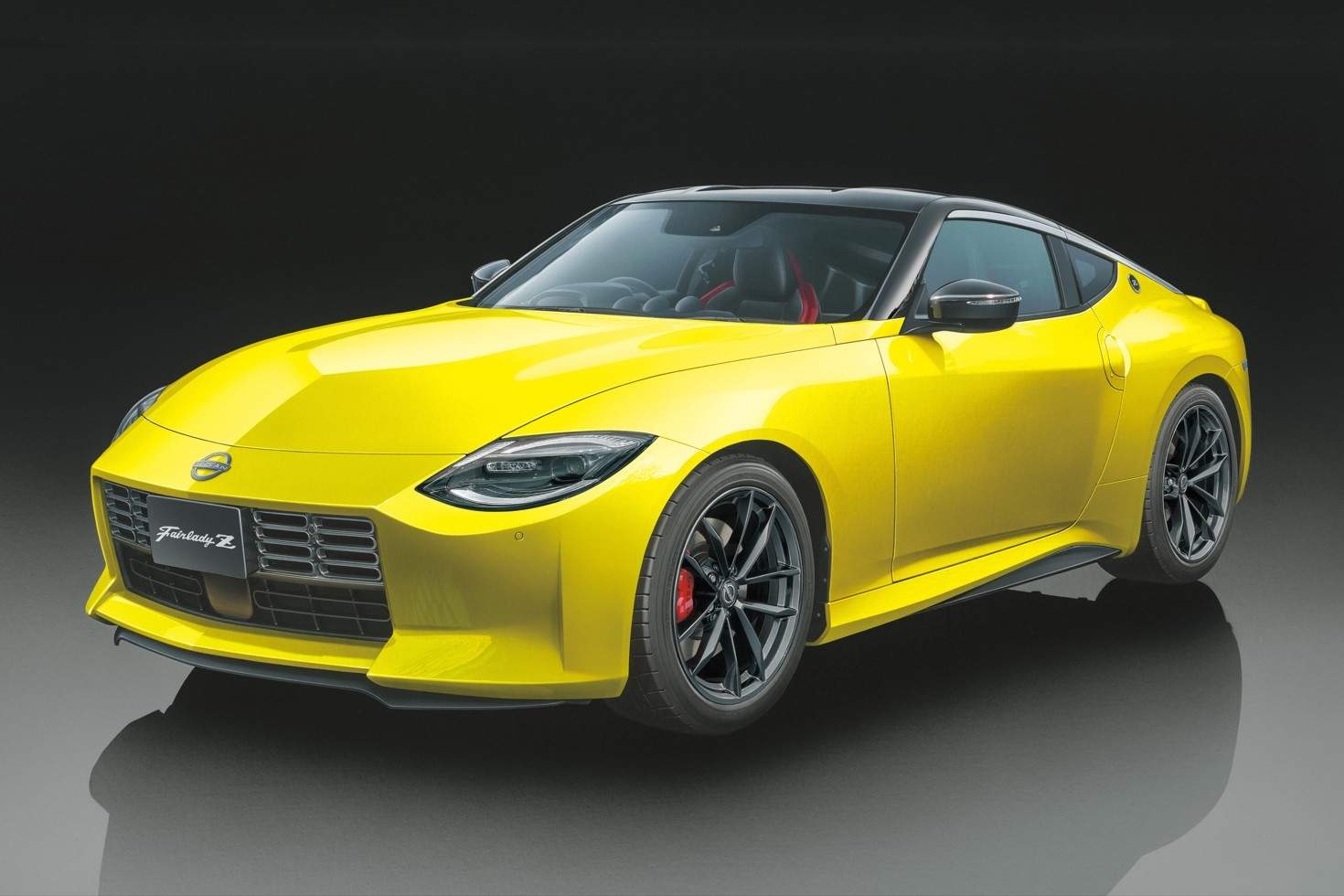 The All-New Nissan Z model kit / Tamiya USA